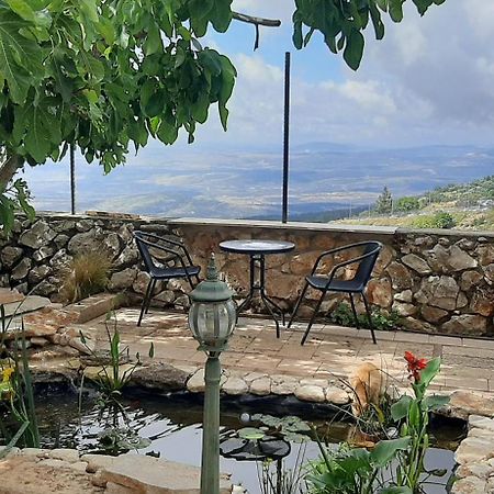 צפת Self-Contained Garden Apartment With Galilee Sea & Mountains View 2 מראה חיצוני תמונה