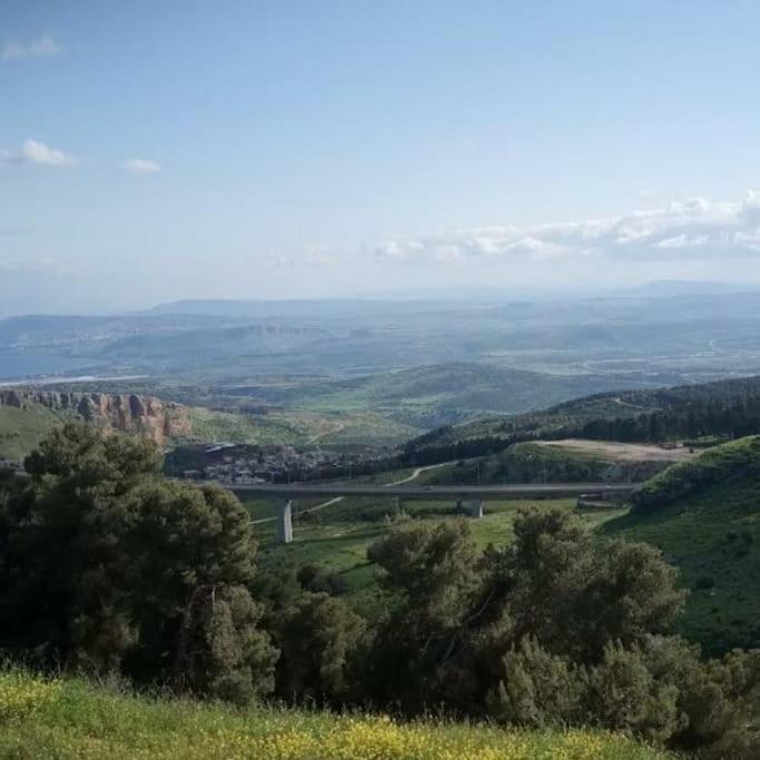 צפת Self-Contained Garden Apartment With Galilee Sea & Mountains View 2 מראה חיצוני תמונה